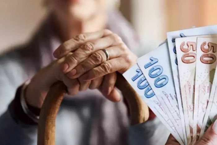 En d���k emekli maa�� 20 bin TL oldu