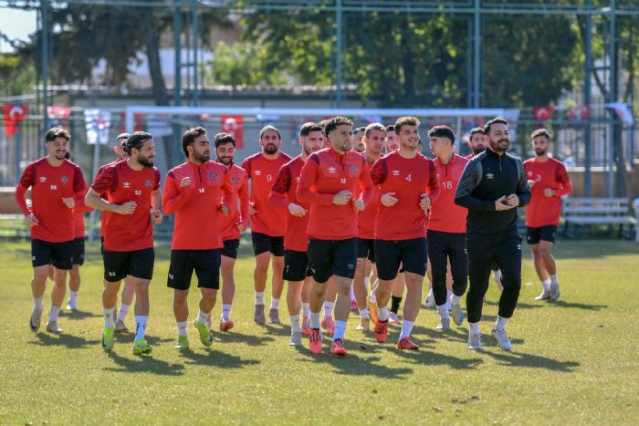 Yeni Mersin dman Yurdu, Bucaspor 1928i Arlayacak