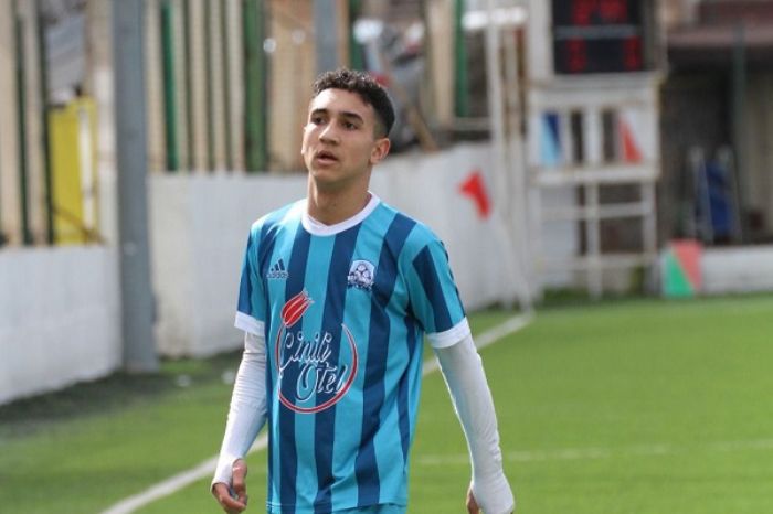 Mavi �im�ek U17’nin ’F�rt�na Forveti’ Beytullah B�lent G�ney...