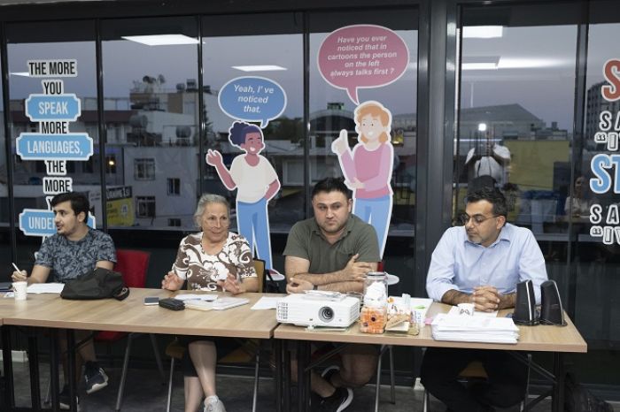 B�Y�K�EH�R��N �HELLO MERS�N ALMANCA� KUL�B� YO�UN �LG� G�R�YOR