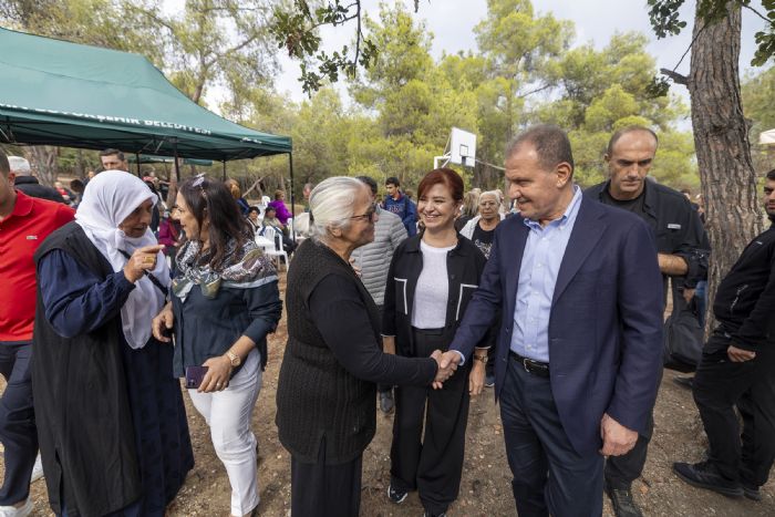 �MERS�N�DE SOSYAL BARI� VAR�