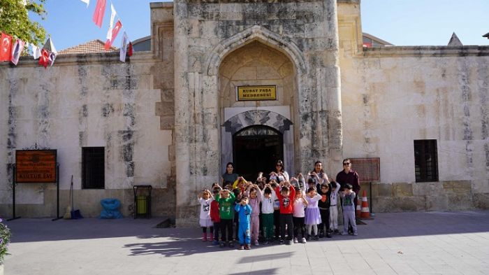 M�N�KLER TAR�HLE BULU�TU