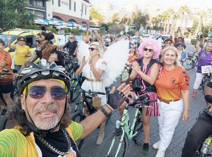 Mersin�de Bisikletliler Sa� �erit Hakk� ��in Pedal �evirdi