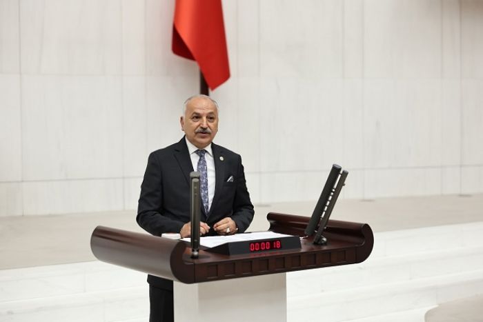 Din�er: �83 Bin Esnaf Kepenk Kapatt�