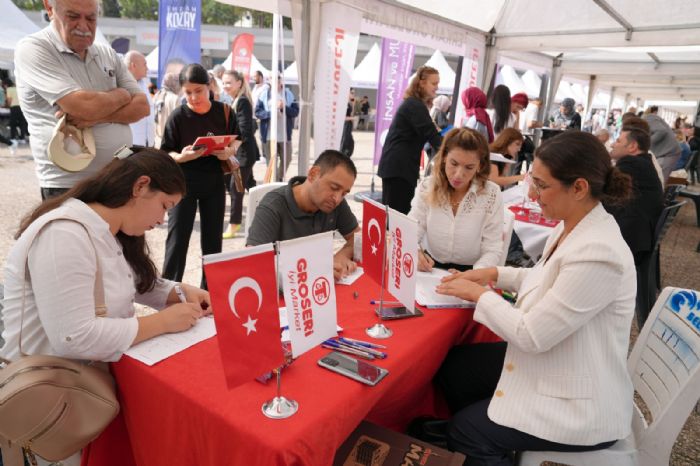 �� ARAYANLAR VE ��VERENLER �UKUROVA�DA BULU�TU